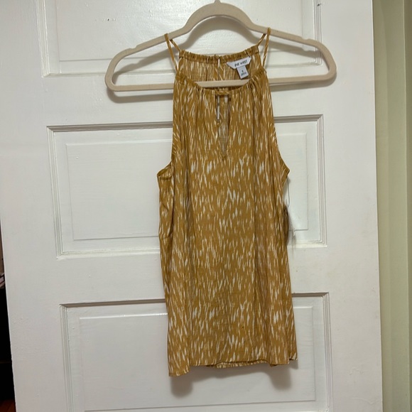 NWT Nine West Yellow Pattern Key Hole Tank - Picture 3 of 8